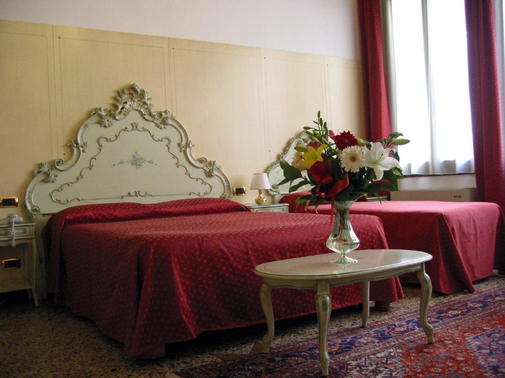 Guesthouse Ca' San Marcuola 1 Benátky Pokoj fotografie